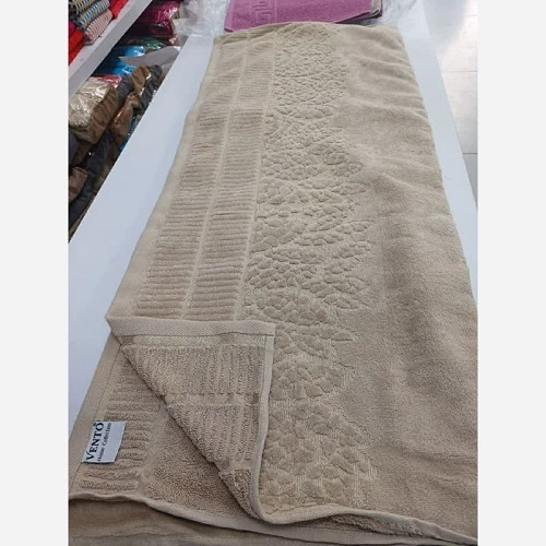 تصویر 4 از حوله حمام ونتو لطافت بالا و جذب سریع رطوبت برای تجربه راحت حمام